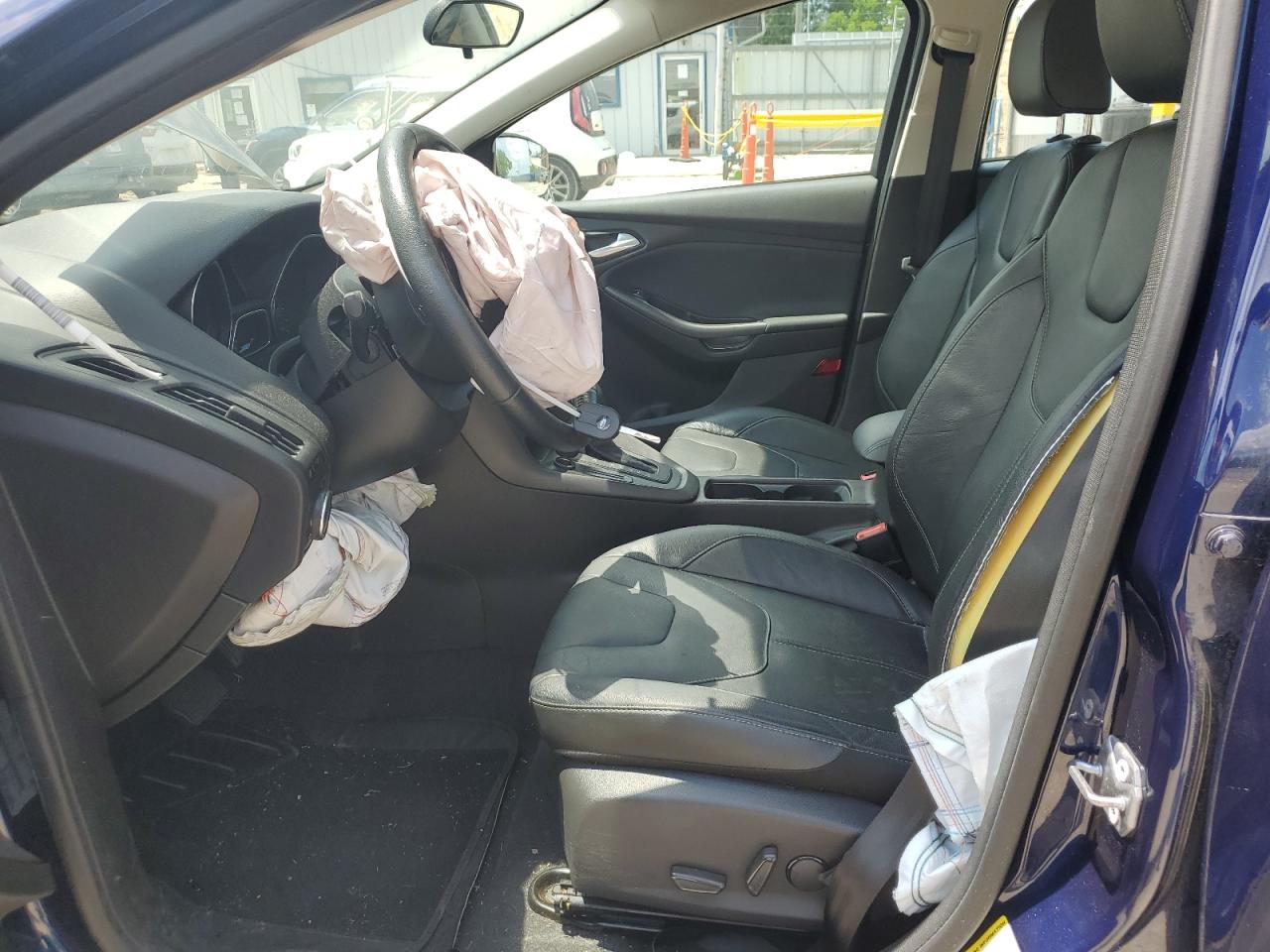 FORD FOCUS 2016 VIN 1FADP3F23GL288232 фото 7