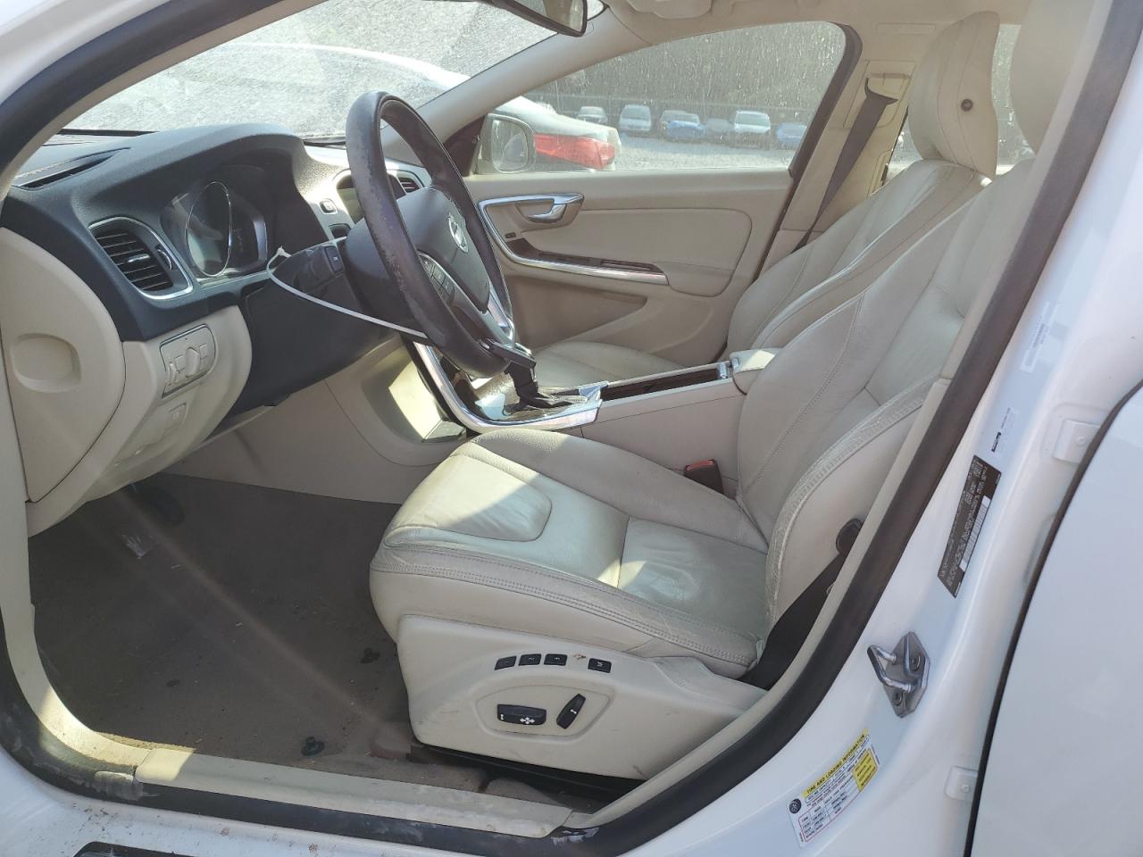 2014 Volvo S60 T5 VIN: YV1612FSXE1288598 Lot: 62533435