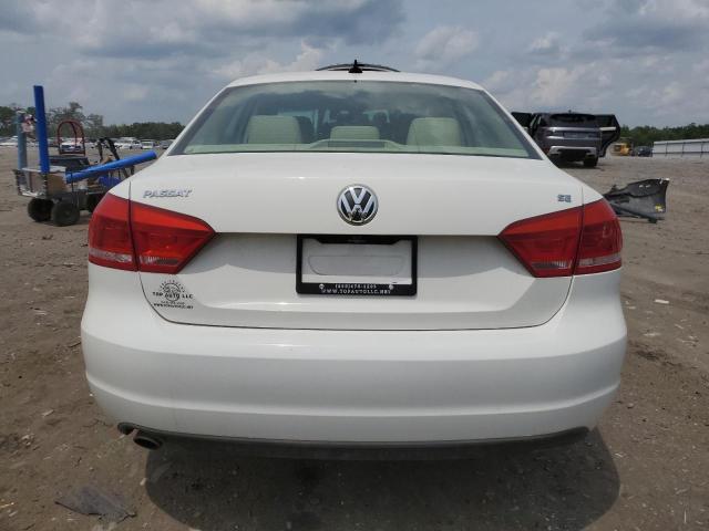  VOLKSWAGEN PASSAT 2013 White