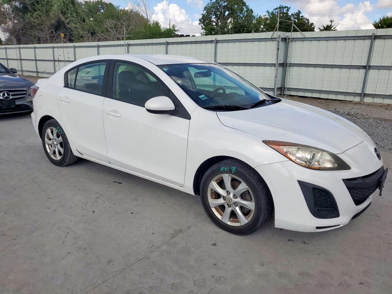 MAZDA 3 2010 VIN JM1BL1SF5A1277732 фото 4