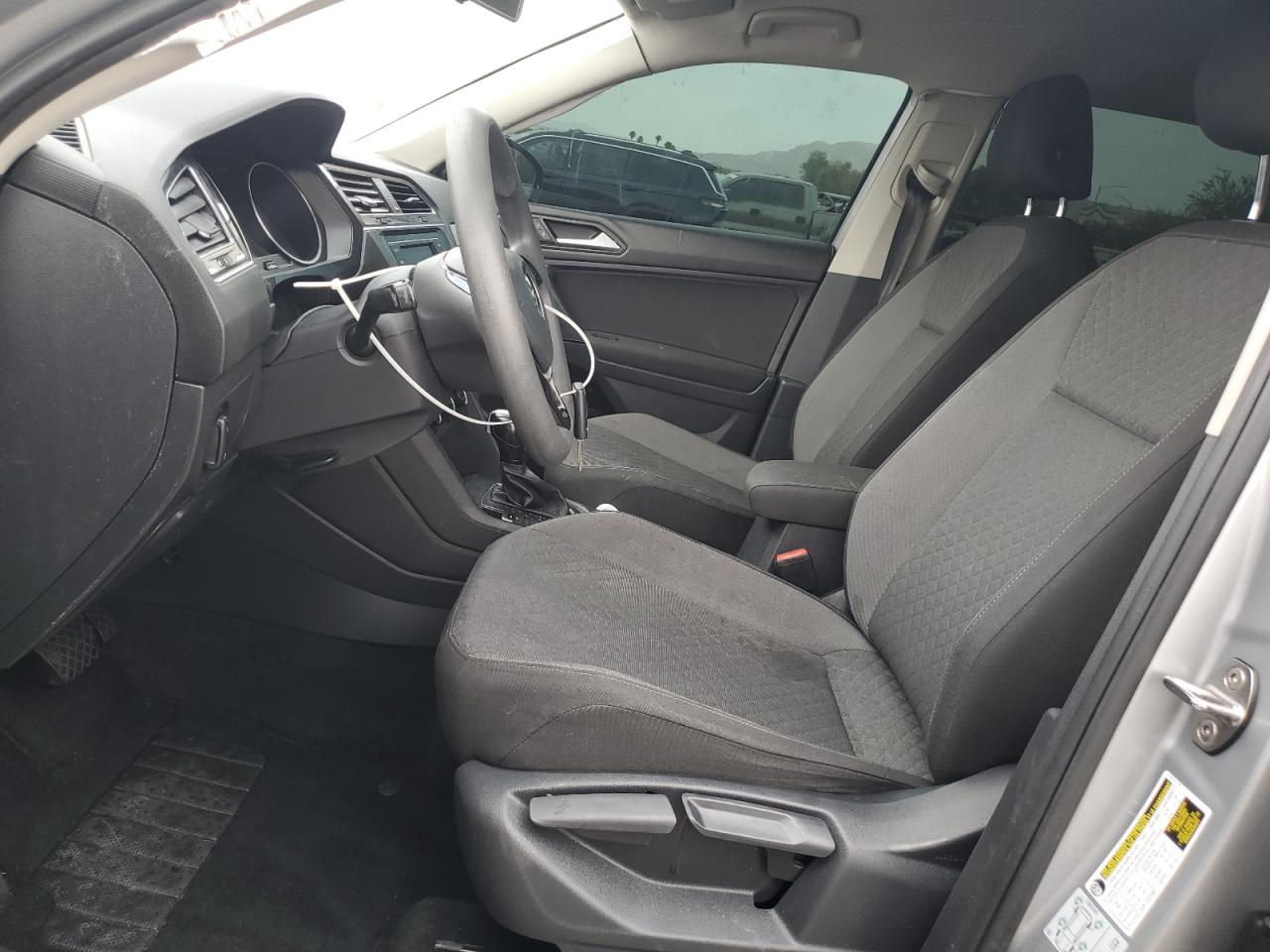 2019 Volkswagen Tiguan S VIN: 3VV1B7AX2KM195281 Lot: 62487125