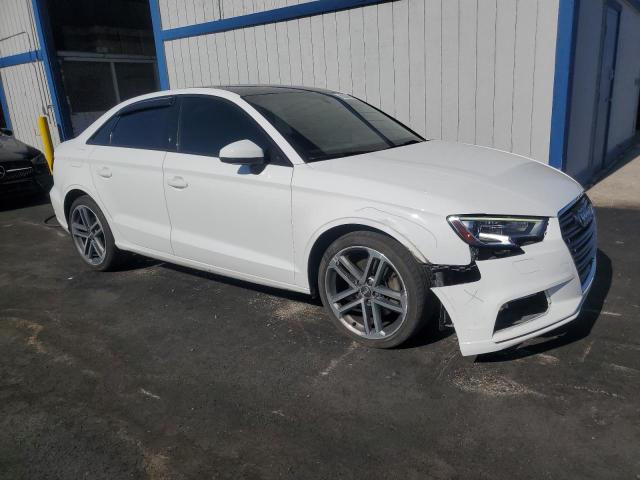  AUDI A3 2018 Белы