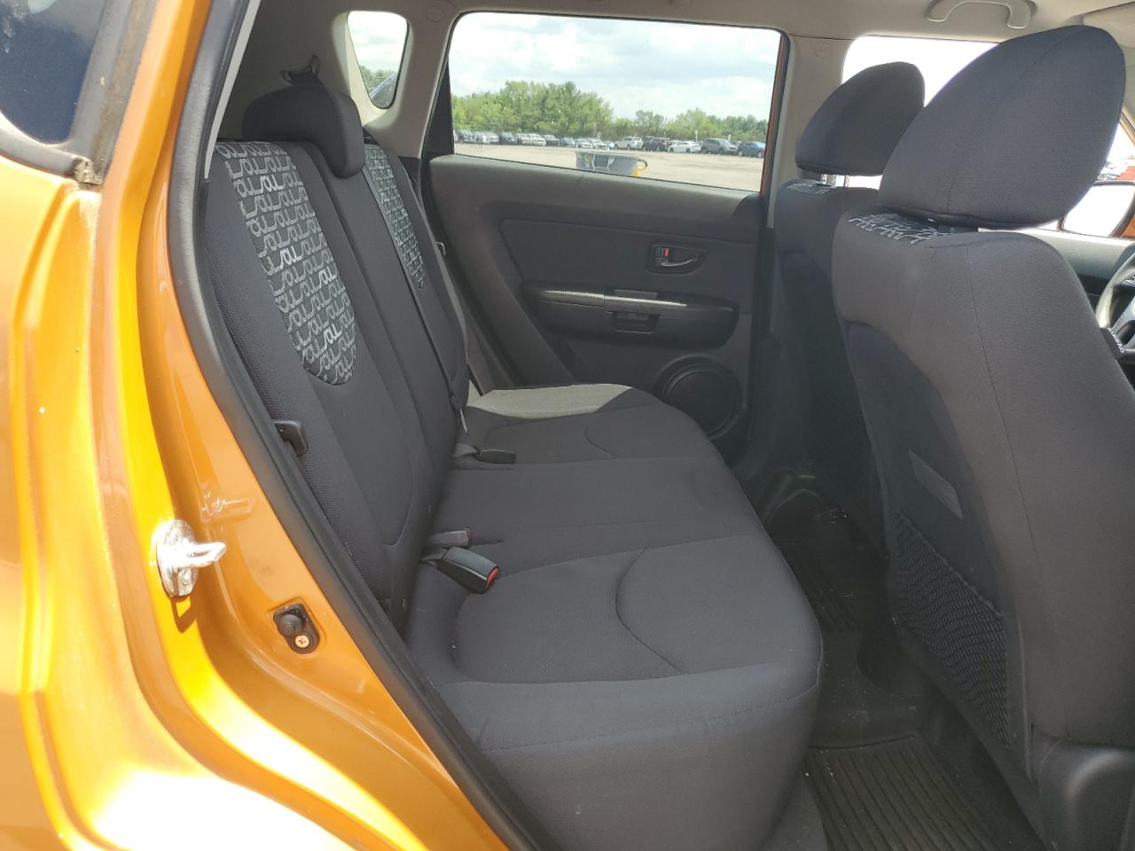 2011 Kia Soul + VIN: KNDJT2A21B7313060 Lot: 62034945