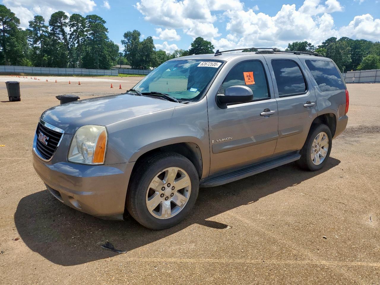 GMC YUKON 2007 1GKFC13J37R189619