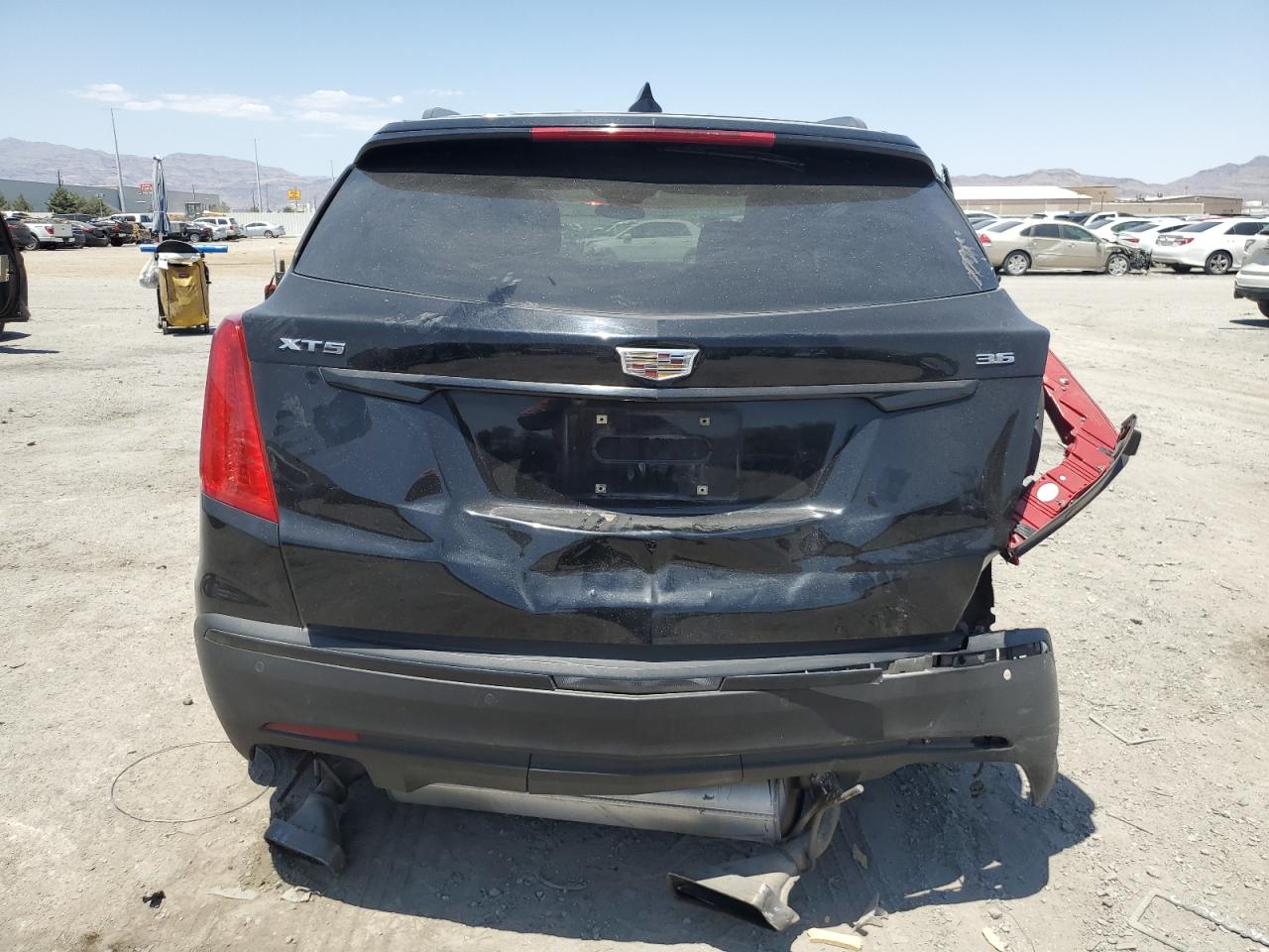 2017 Cadillac Xt5 Luxury VIN: 1GYKNBRS3HZ107085 Lot: 62585185