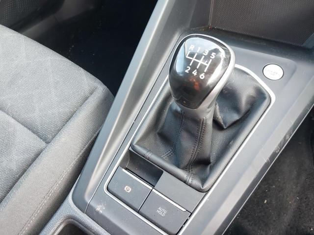 2024 VOLKSWAGEN GOLF LIFE