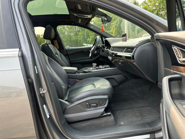 Parquets AUDI Q7 2017 Gray