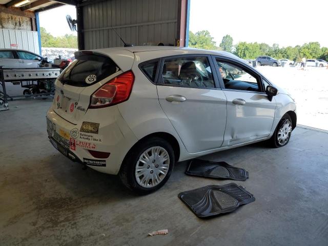  FORD FIESTA 2016 Biały