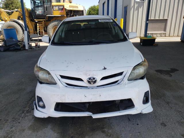 Седаны TOYOTA COROLLA 2012 Белы