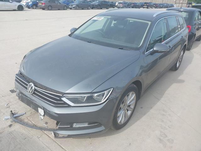 2015 VOLKSWAGEN PASSAT SE