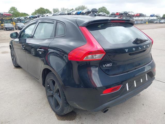 2013 VOLVO V40