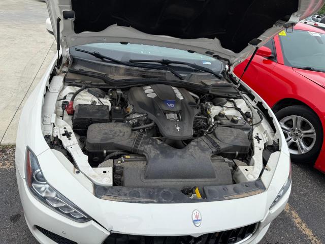Sedans MASERATI ALL MODELS 2015 Biały