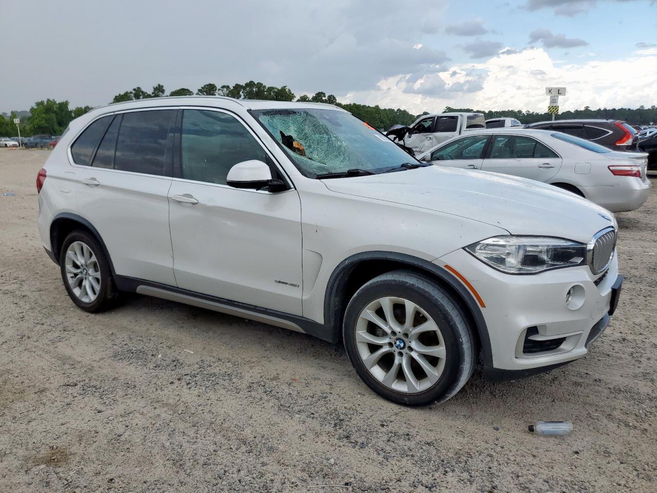 BMW X5 2017 VIN 5UXKR2C57H0U19572 фото 4