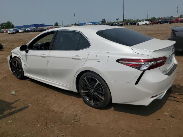  TOYOTA CAMRY 2018 Белы