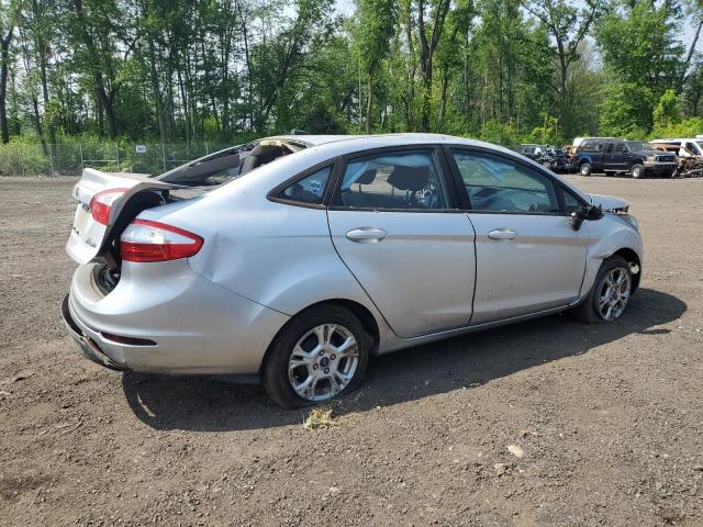  FORD FIESTA 2015 Серебристый