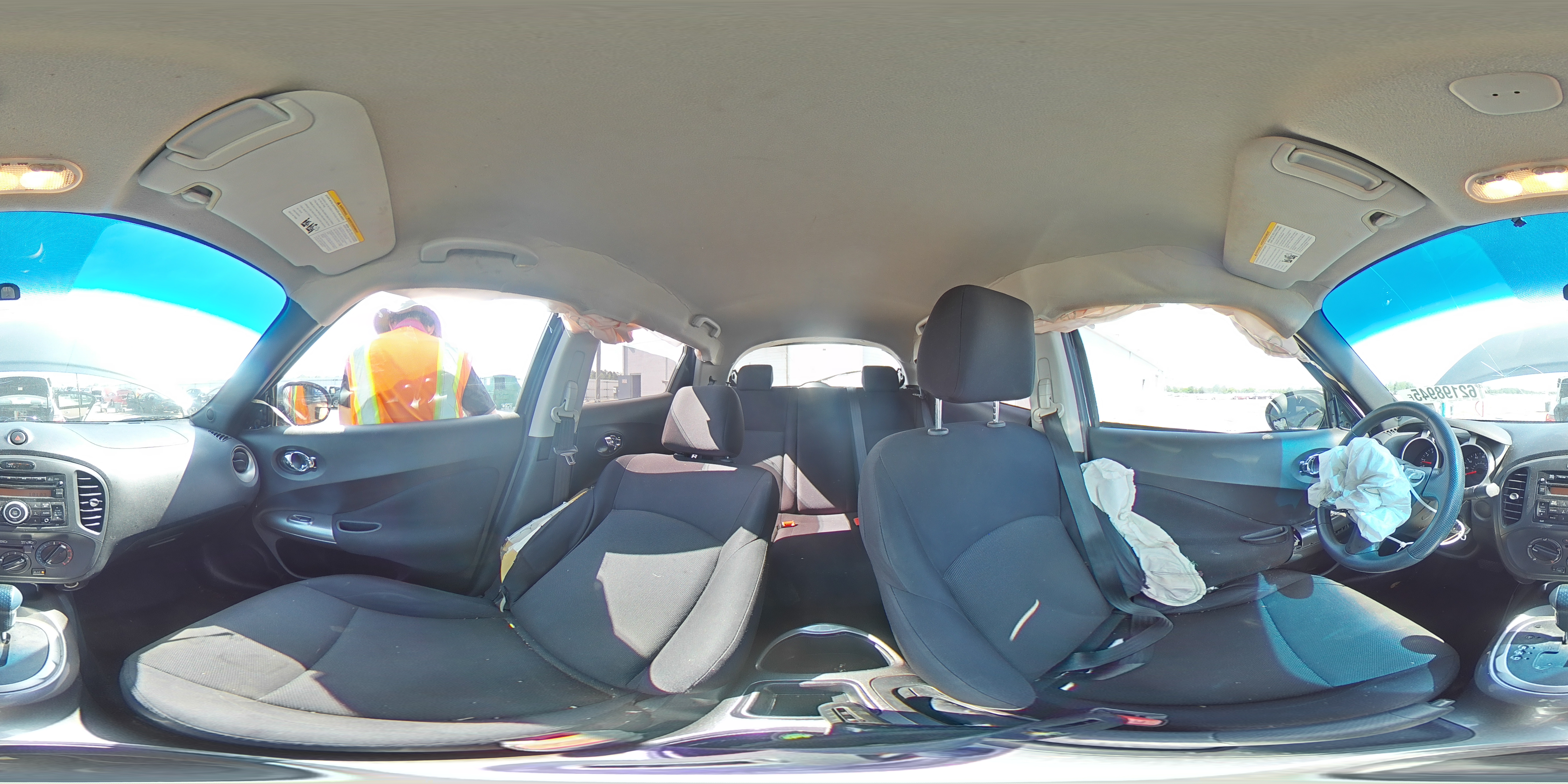 2014 Nissan Juke S VIN: JN8AF5MV6ET358154 Lot: 62198945