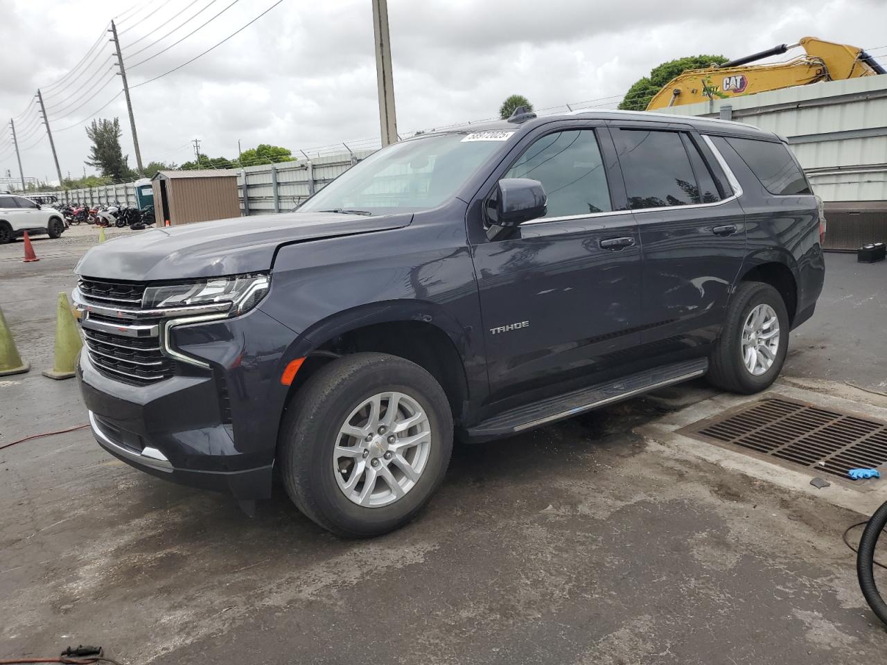 2023 Chevrolet Tahoe C1500 Lt for Sale in Miami, FL - Side