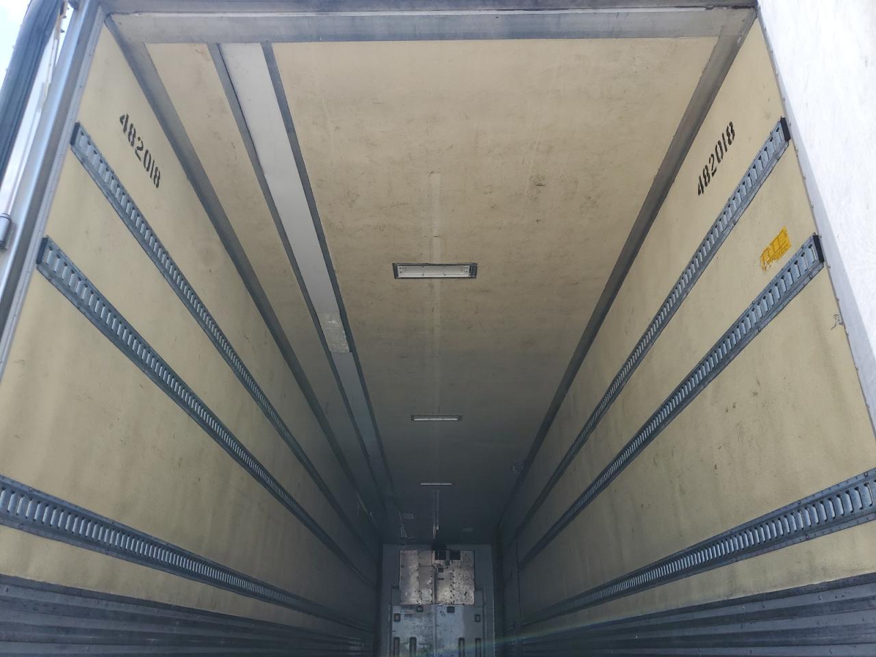 UTILITY ALL Models 2013 VIN 1UYVS2482DM630338 photo 5