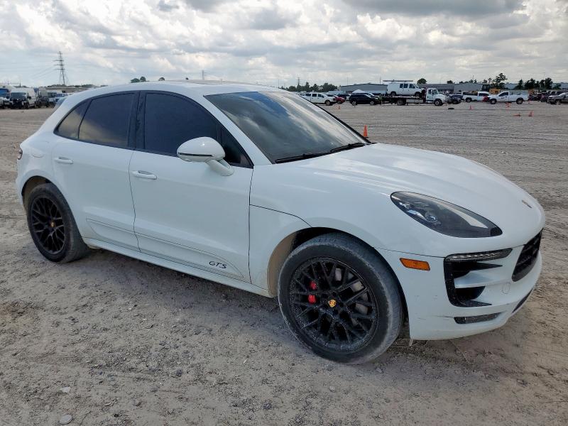 2017 PORSCHE MACAN GTS  