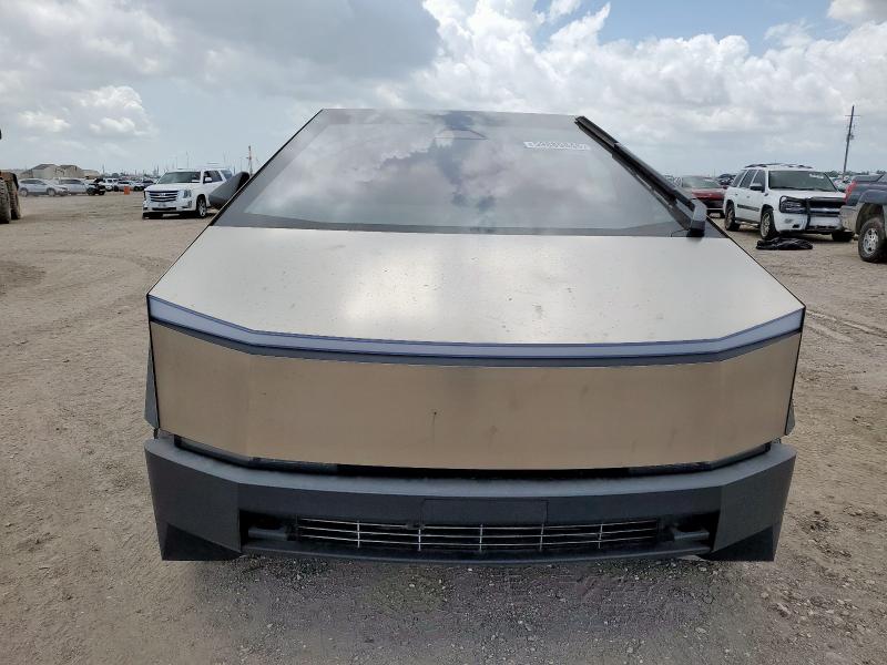 2024 TESLA CYBERTRUCK   