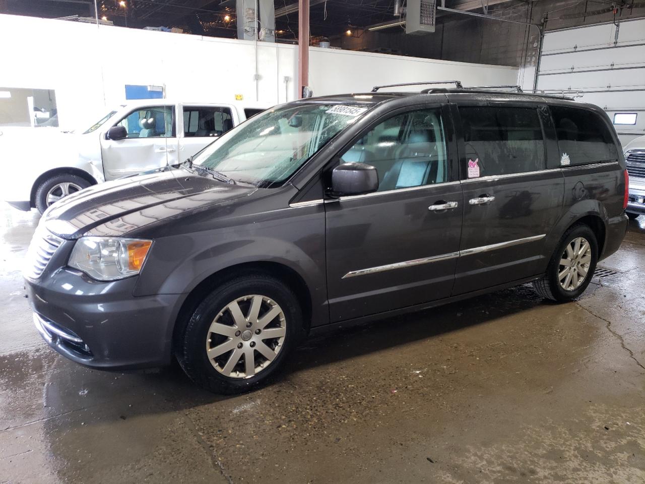 2016 Chrysler Town & Country Touring იყიდება Blaine-ში, MN - Rear End