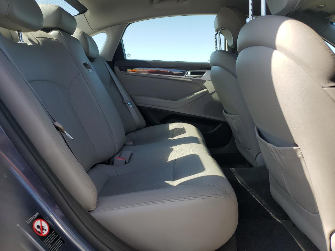2015 Hyundai Genesis 3.8L VIN: KMHGN4JE0FU044059 Lot: 60503035