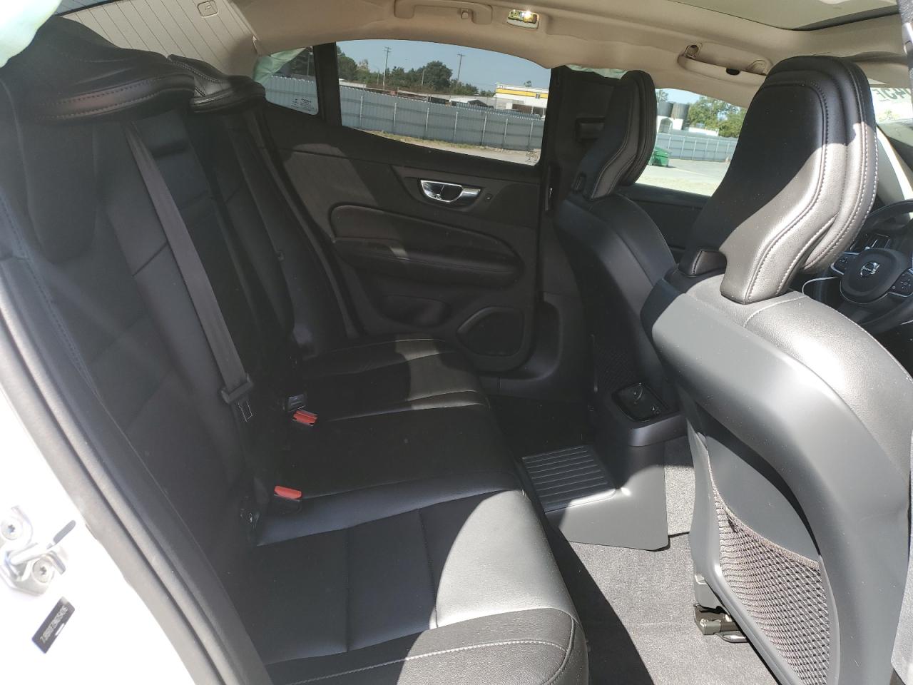 2022 Volvo S60 T8 Recharge R-Design Expression VIN: 7JRBR0FZ9NG154016 Lot: 60815645
