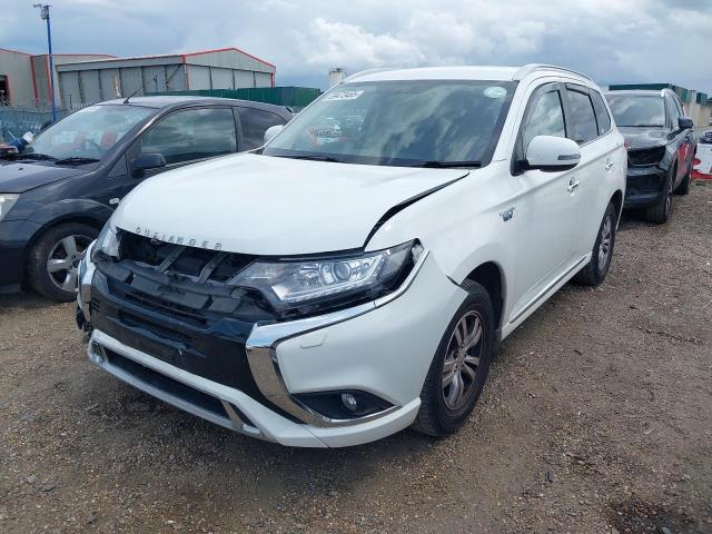 2020 MITSUBISHI OUTLANDER for sale at Copart ROCHFORD