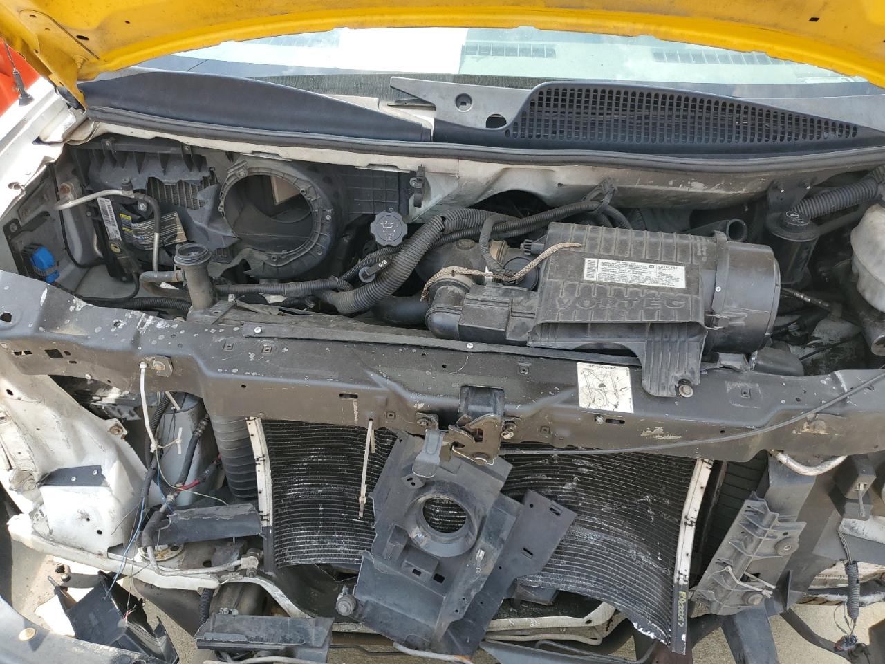 2008 GMC Savana Cutaway G3500 VIN: 1GDGG31C681911813 Lot: 61073905