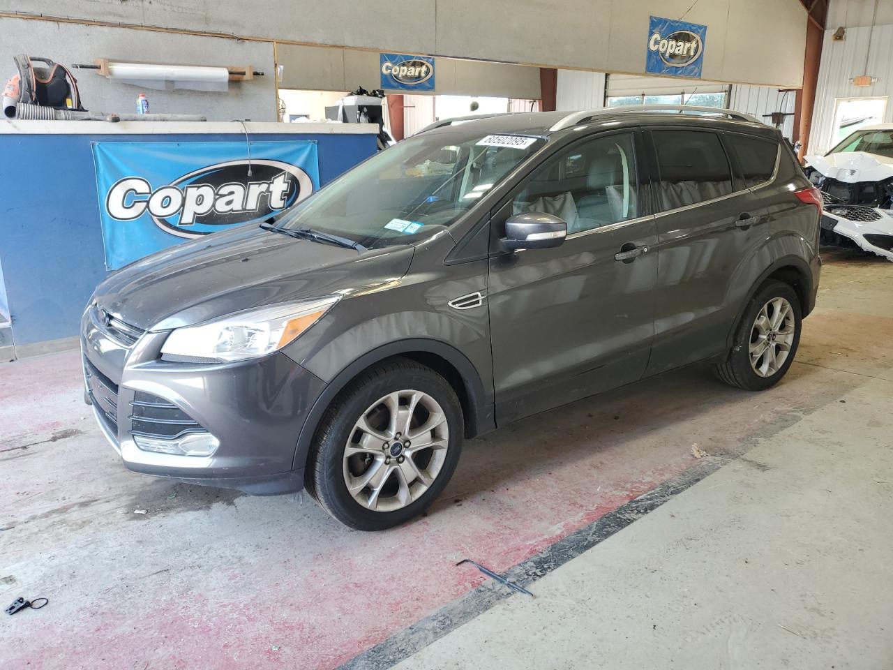 2015 Ford Escape Titanium იყიდება Angola-ში, NY - Mechanical
