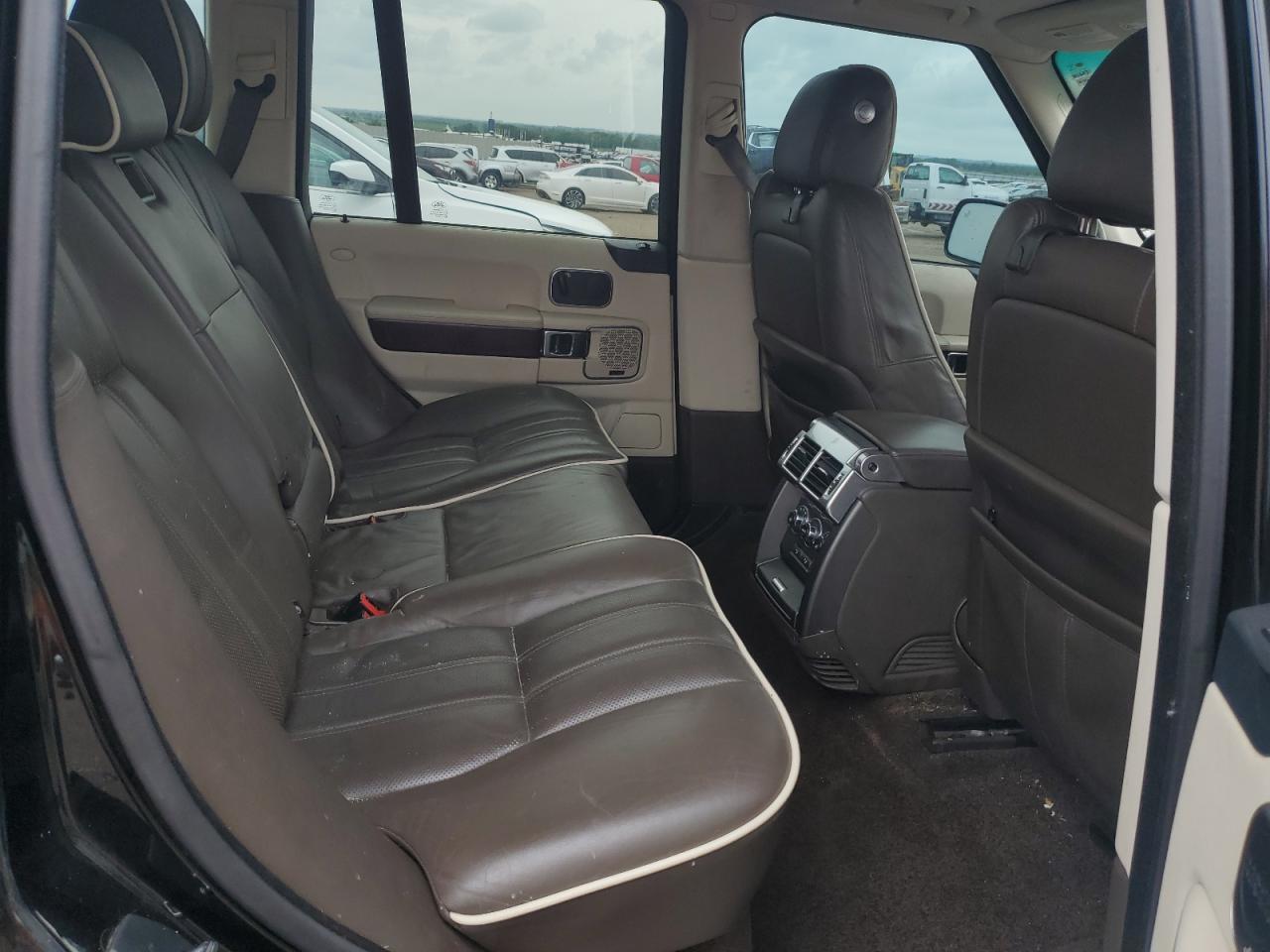 2010 Land Rover Range Rover Hse Luxury VIN: SALMF1E45AA320257 Lot: 60792215