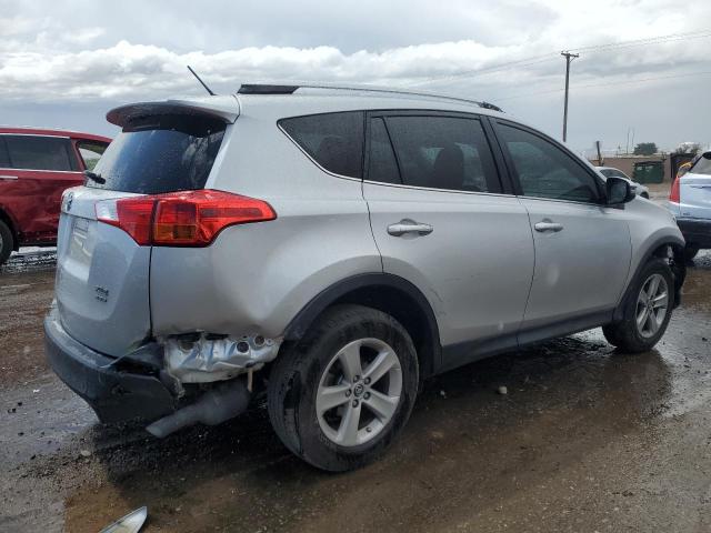  TOYOTA RAV4 2015 Серебристый