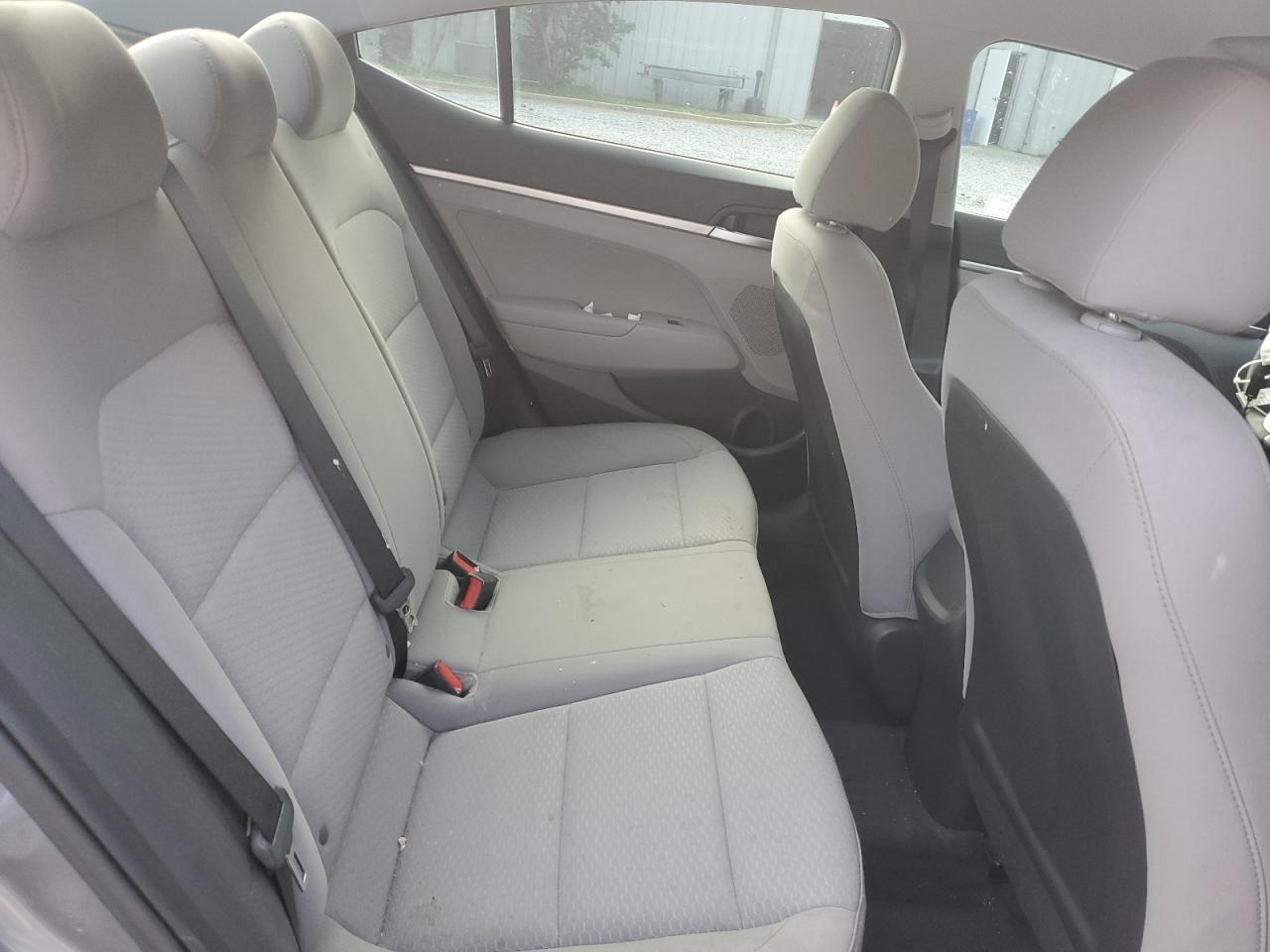 2019 Hyundai Elantra Se VIN: 5NPD74LF7KH475459 Lot: 61102585