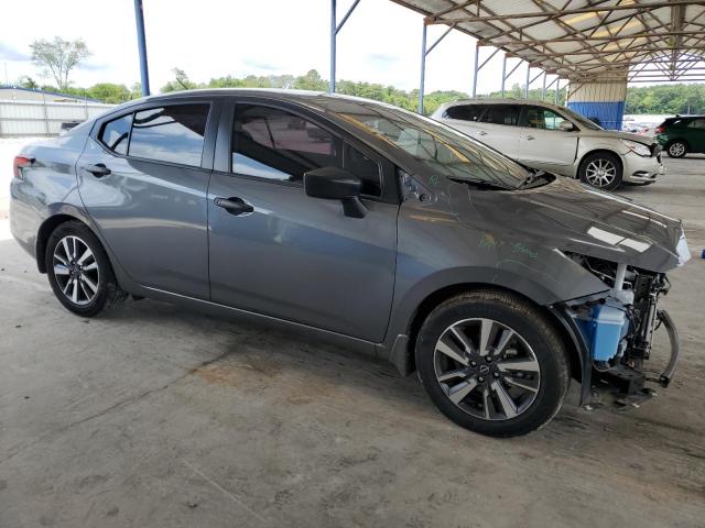  NISSAN VERSA 2024 Szary