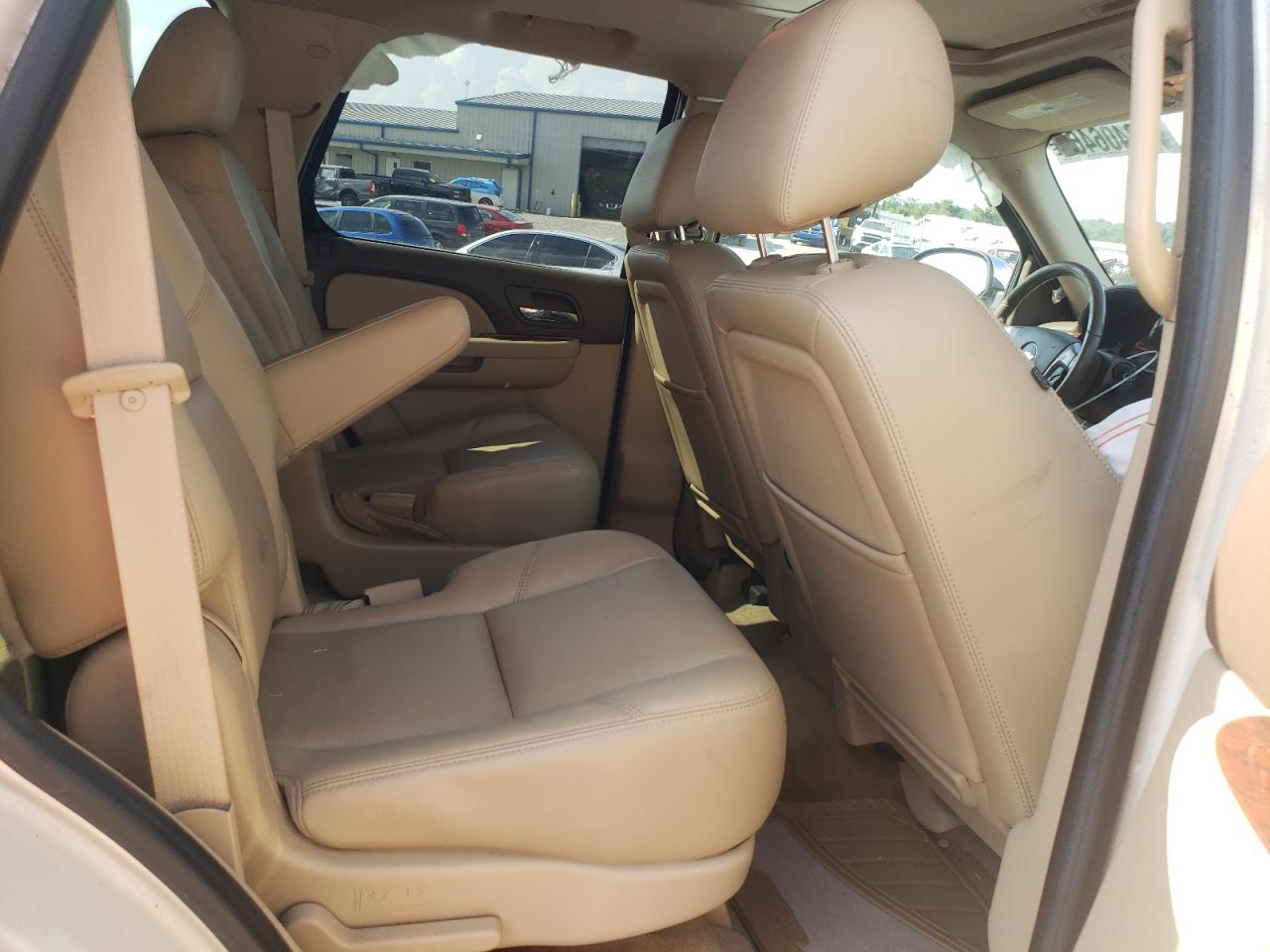 2011 Chevrolet Tahoe K1500 Ltz VIN: 1GNSKCE07BR325215 Lot: 62406465