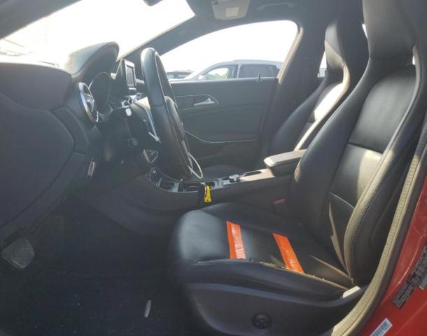  MERCEDES-BENZ CLA-CLASS 2014 Czerwony