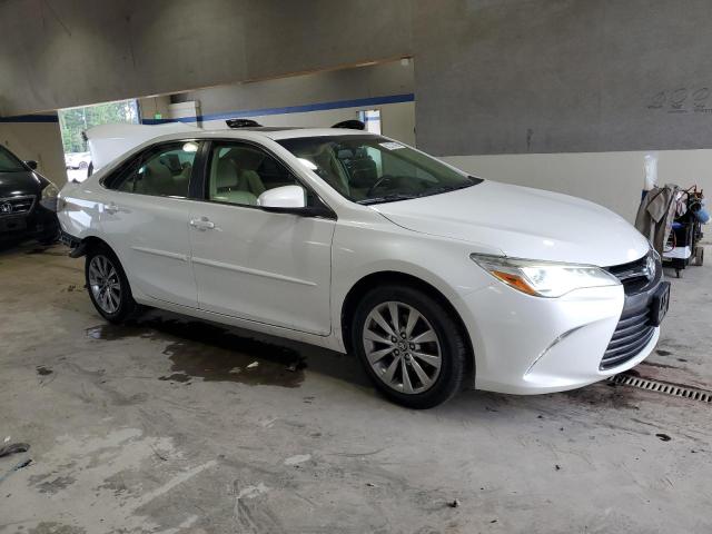 TOYOTA CAMRY 2016 Biały