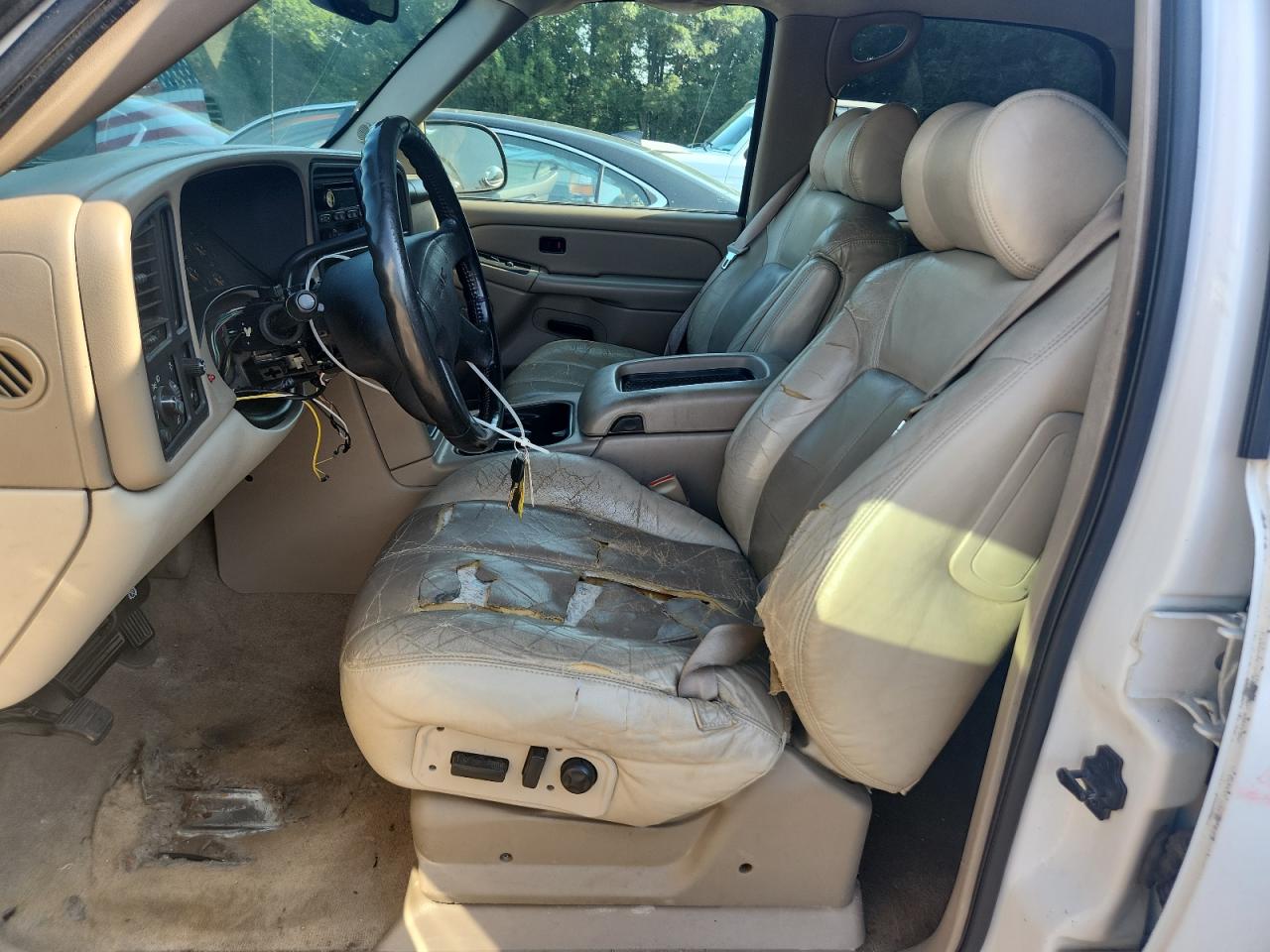 2004 GMC Yukon VIN: 1GKEC13V34R100996 Lot: 61495425