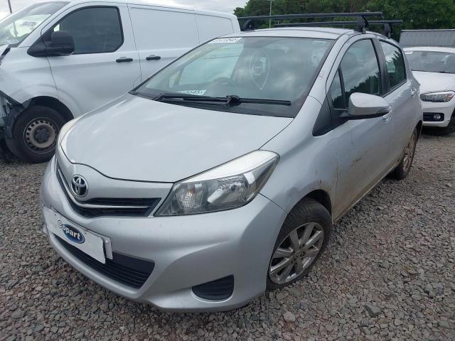 TOYOTA YARIS TR V 2012