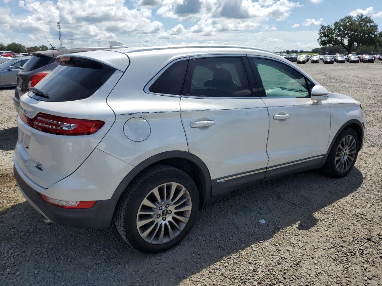 LINCOLN MKC 2016 VIN 5LMCJ3C94GUJ27853 фото 3