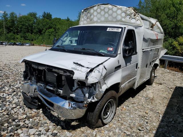 2022 Ford Econoline E350 Super Duty Cutaway Van