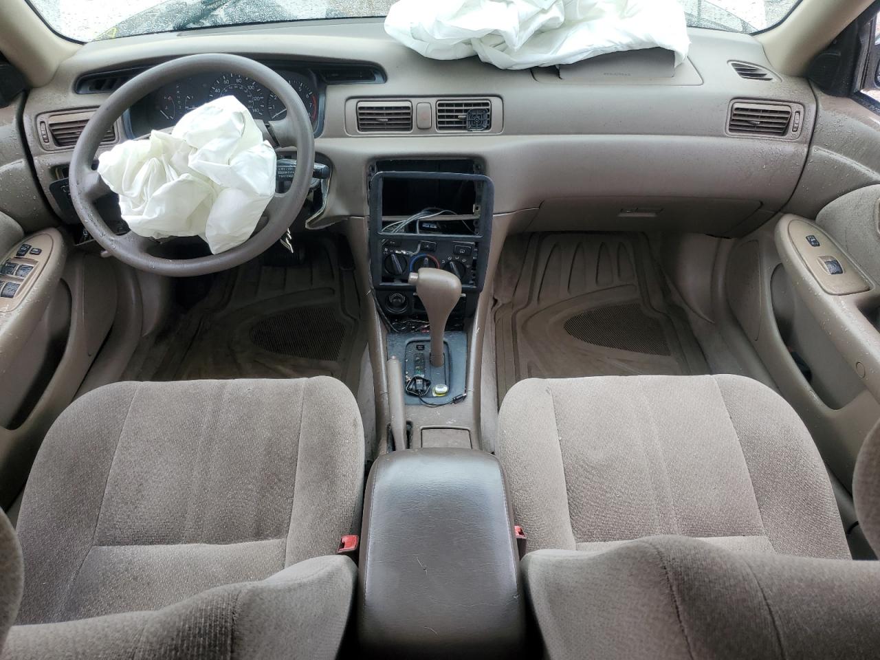 2000 Toyota Camry Ce VIN: JT2BG22K6Y0397748 Lot: 61609265
