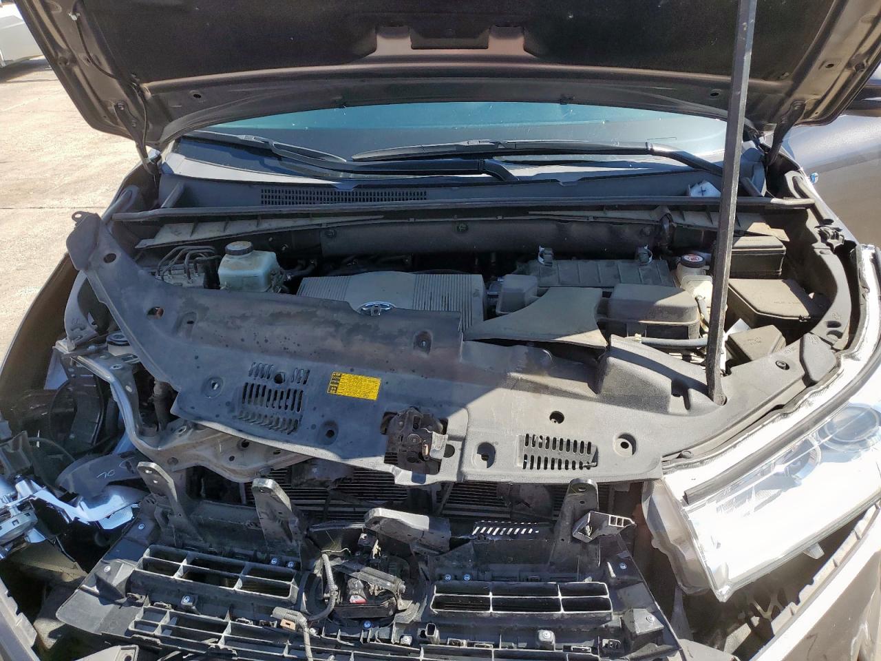 TOYOTA HIGHLANDER 2018 VIN 5TDJGRFH1JS045075 zdjęcie 12