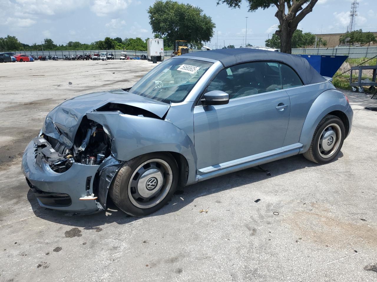 2016 Volkswagen Beetle S/Se for Sale in Orlando, FL - Front End