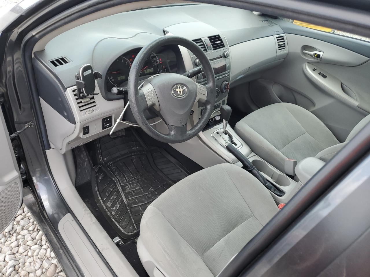 TOYOTA COROLLA 2011 VIN 2T1BU4EE0BC734249 фото 8