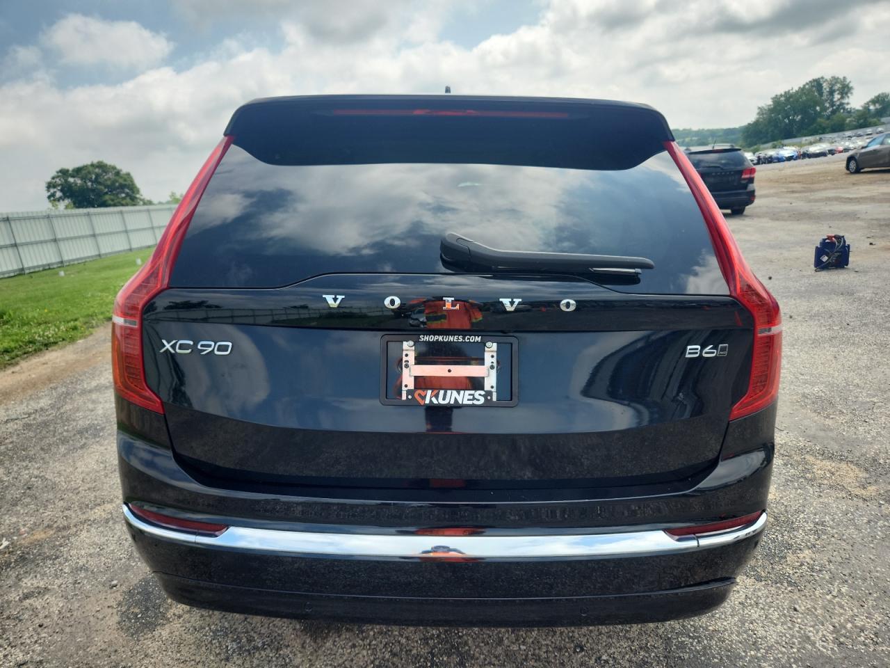 2023 Volvo Xc90 Plus VIN: YV4062PN7P1990805 Lot: 62227035