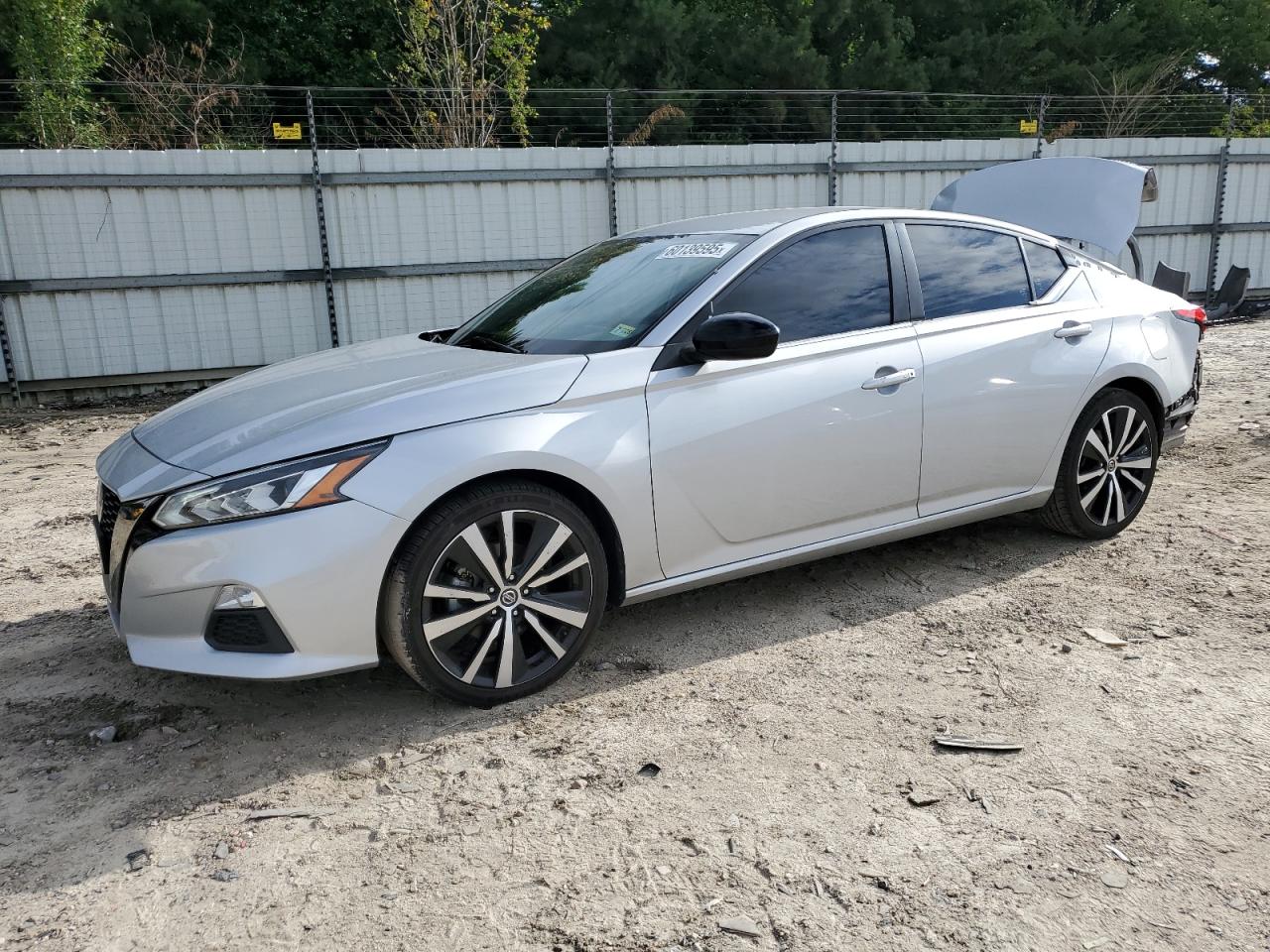 2022 Nissan Altima Sr