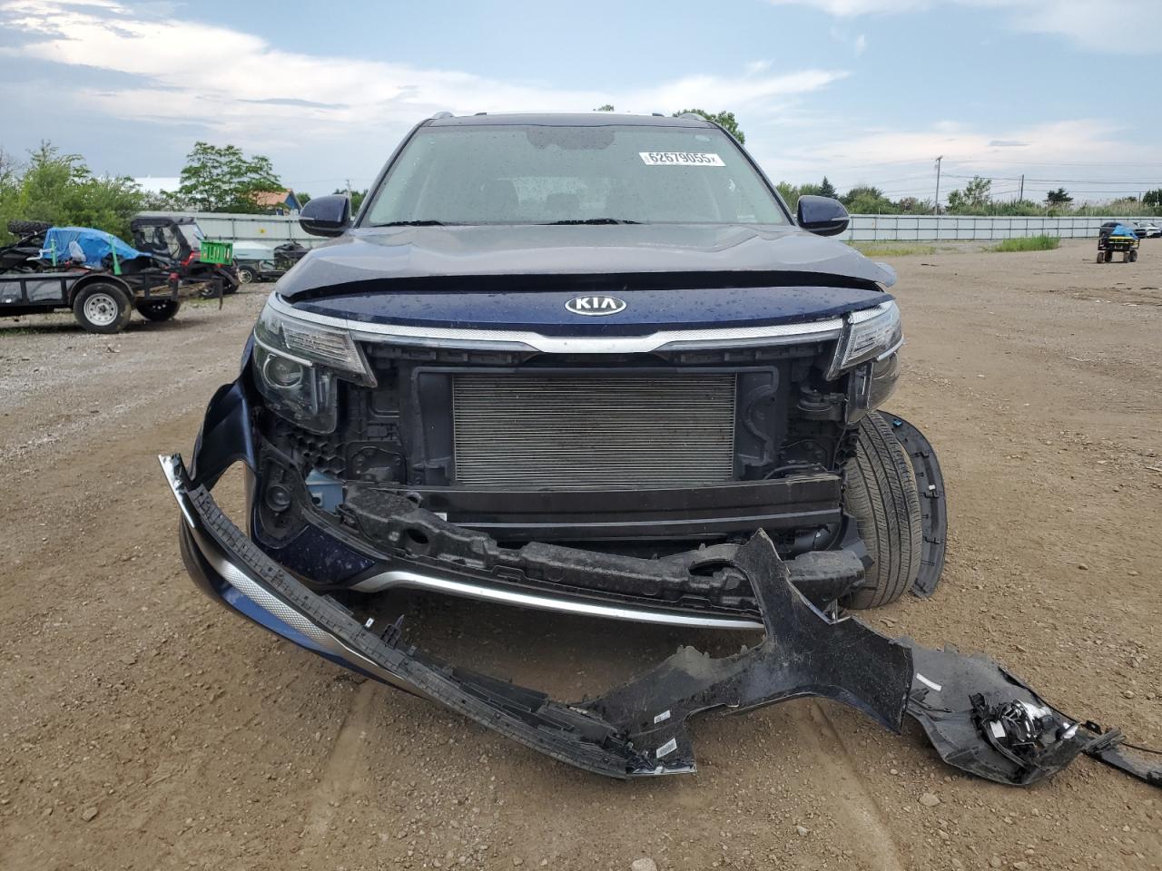KIA SELTOS 2021 VIN KNDERCAA2M7218040 фото 5