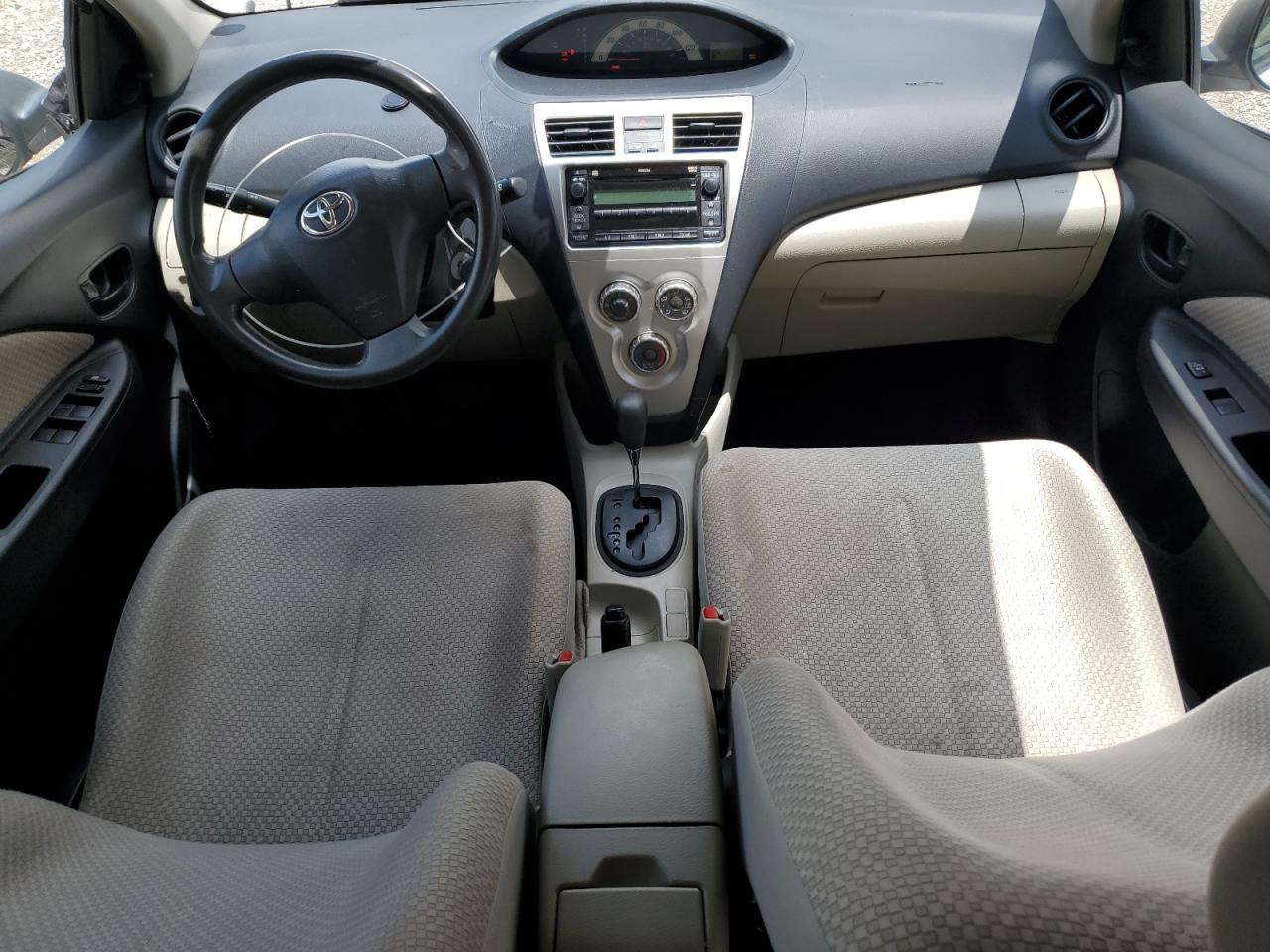 2008 Toyota Yaris VIN: JTDBT923281205840 Lot: 63088665