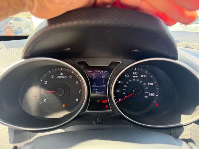 Coupet HYUNDAI VELOSTER 2013 Granatowy